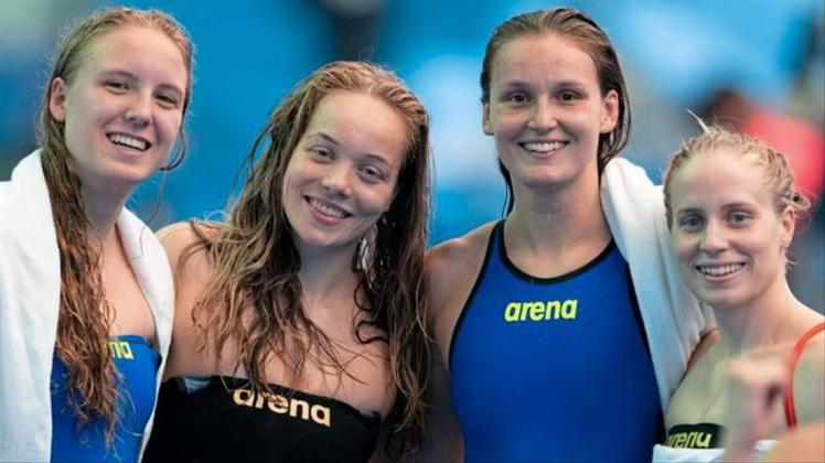 Haben sich das Olympia-Ticket gesichert: Die 4 x 200 Meter Staffel der Frauen: Isabel Gose (l-r), Marie Pietruschka, Annika Bruhn und Reva Foos. 
