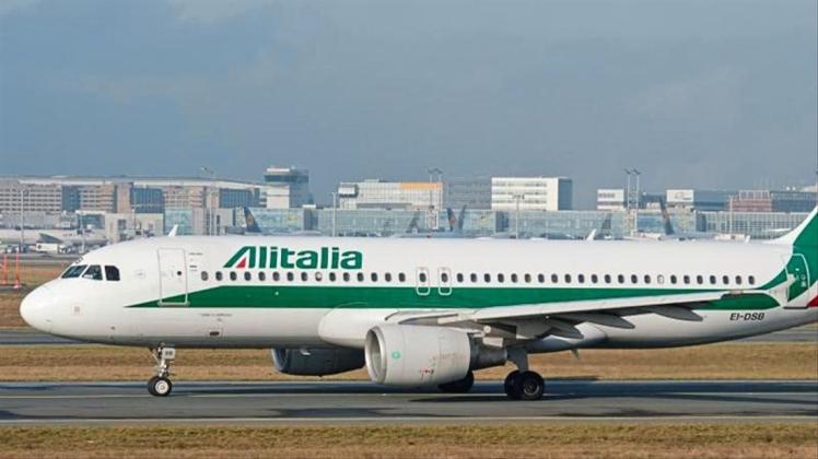 Alitalia kündigte wegen des Streiks an, Passagiere umzubuchen und größere Maschinen einsetzen zu wollen. 