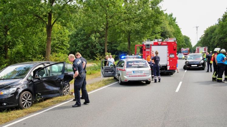 Wegen eines schweren Verkehrsunfalls ist die B68 derzeit gesperrt. Foto: Henning Stricker