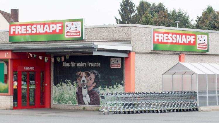 Das Tierbedarf-Unternehmen Fressnapf ruft mehrere Produkte zurück. Foto: imago images/Deutzmann