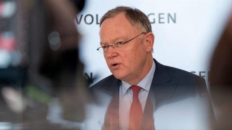 „Der Stand der Dinge ist, dass es keine abschließende Entscheidung des Aufsichtsrats gibt“, sagte Niedersachsens Ministerpräsident Stephan Weil. 