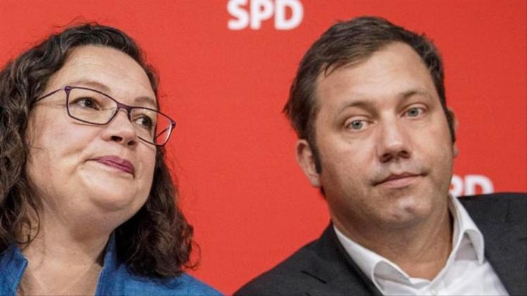 SPD-Generalsekretär Lars Klingbeil erwartet weitere Bewerber für die Nachfolge von Andrea Nahles (l) als SPD-Vorsitzende. Foto: Carsten Koall