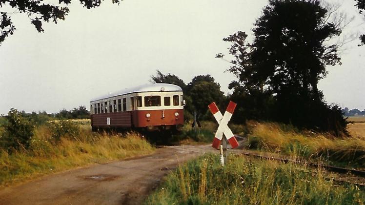 Auf der Ankum-Bersenbrücker Bahnlinie soll wieder ein Schienenbus rollen. Repro: Holger Paulsen Auf der Ankum-Bersenbrücker Bahnlinie soll wieder ein Schienenbus rollen. Repro: Holger Paulsen