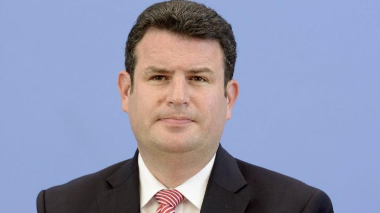Mit dem Flugzeug in den Sommerurlaub: Bundesarbeitsminister Hubertus Heil (SPD)
