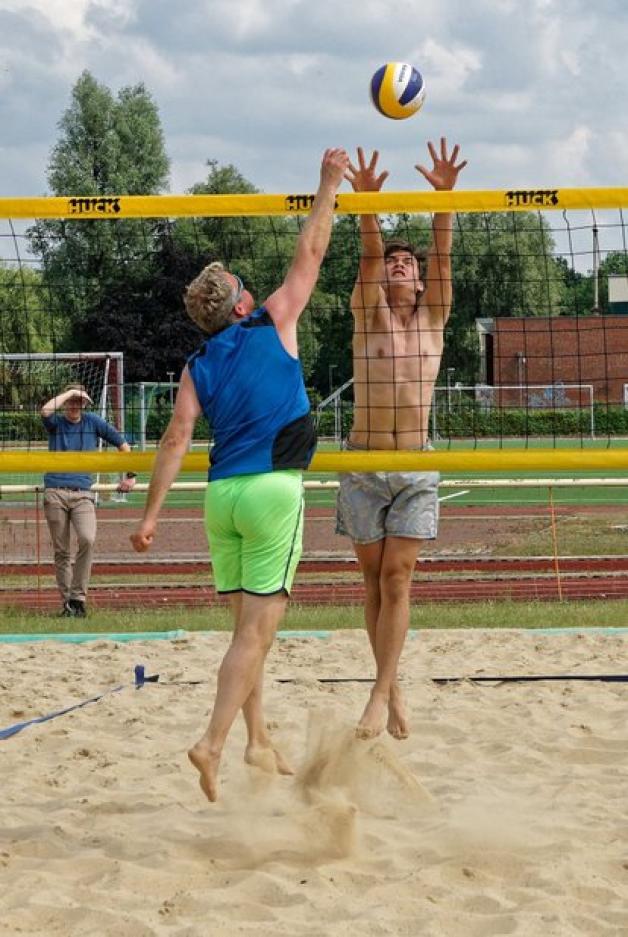 Warum ist Beachvolleyball so beliebt? Warum ist Beachvolleyball so beliebt?