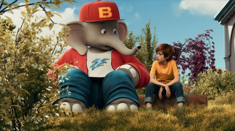 Schmieden einen Plan, um den Zoo zu retten: Otto (Manuel Santos Gelke) und Benjamin Blümchen. Studiocanal