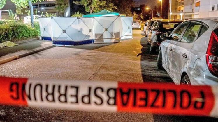 Tatort in Stuttgart: Das 36 Jahre alte Opfer wurde nach Polizeiangaben im Zuge eines Streits mit einem „schwertähnlichen Gegenstand“ erstochen. 