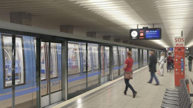 So sollen die Bahnsteigtüren am Münchener U-Bahnhof Olympiazentrum aussehen. Visualisierung: Wolfgang Wellige/SWM/MVG