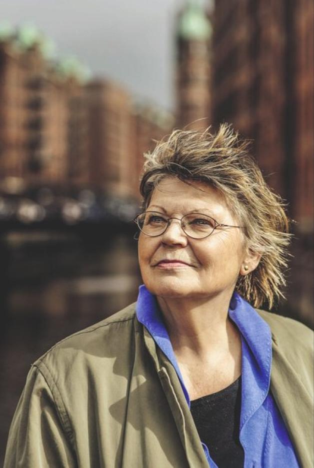 Schriftstellerin Petra Oelker. Foto: Thorsten Wulff Schriftstellerin Petra Oelker. Foto: Thorsten Wulff