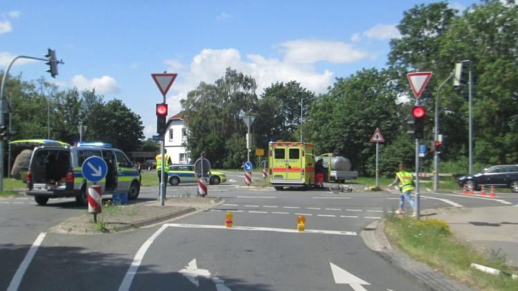 Für einen 73-jährigen Radfahrer aus Nordenham kam am Montagvormittag nach dem Zusammenstoß mit einem Lastwagen jede Hilfe zu spät. Foto: Polizei
