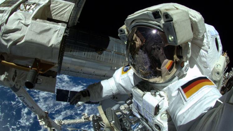 Urlaub da, wo Astronauten wie Alexander Gerst arbeiten? Kein Problem, auch auf der Internationalen Raumstation ISS kann man einen Aufenthalt buchen. Foto: Alexander Gerst/ESA/NASA/dpa