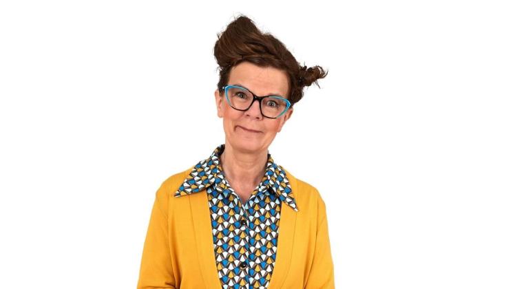Wortwitz verbindet Frieda Braun  gekonnt mit Mienenspiel und verschmitzter Bauernschläue. 