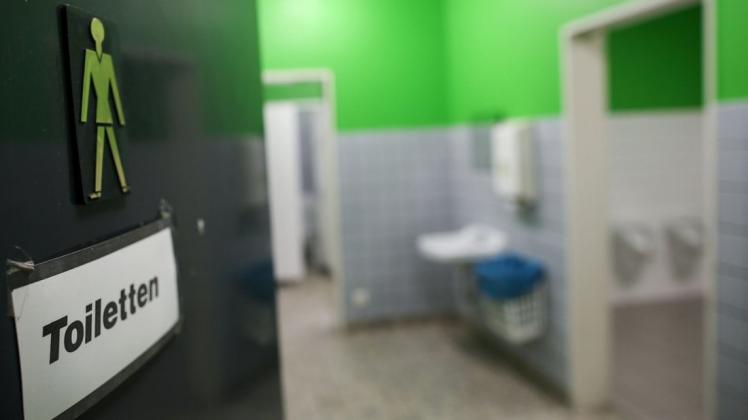 In Delmenhorst wird immer wieder über das Fehlen öffentlicher Toiletten geklagt. Symbolfoto: David Ebener