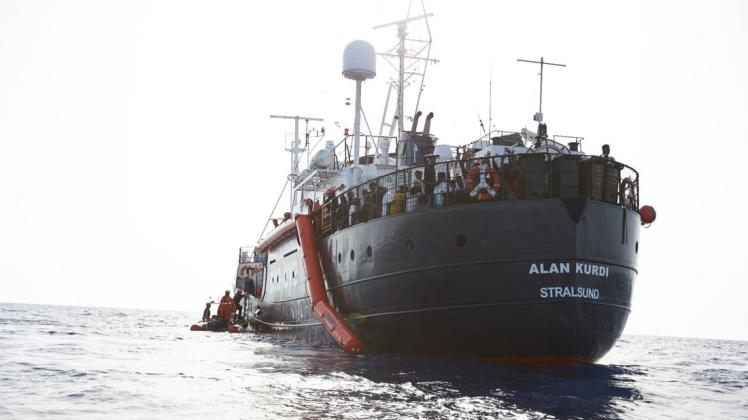 Das Hilfsschiff "Alan Kurdi" von der Rettungsorganisation Sea-Eye mit 65 Migranten an Bord. Foto: dpa/Sea-Eye/Fabian Heinz