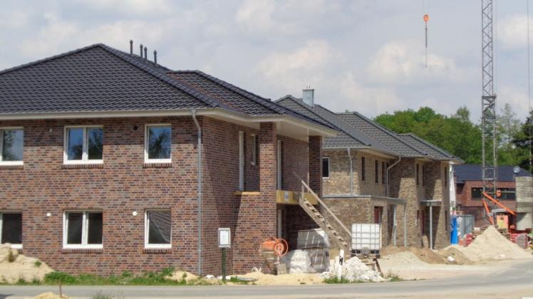 In Niedersachsen (hier in Wietmarschens Baugebiet Brookweg-Süd) wird fleißig gebaut. Doch die Lage bleibt angespannt. Foto: Ludger Jungeblut