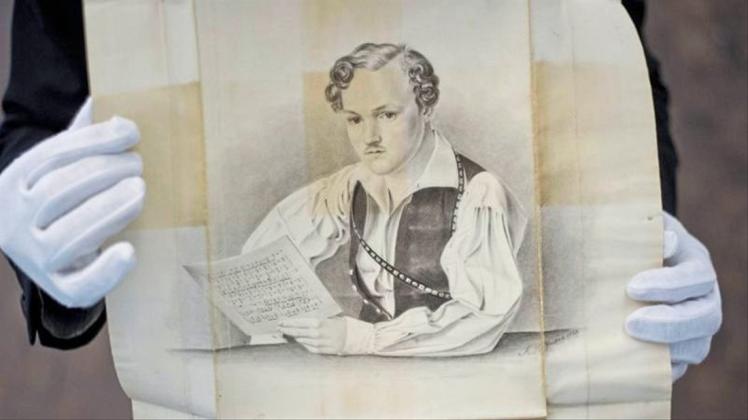 Eine Bleistiftzeichnung von August Hoffmann (1833), die höchstwahrscheinlich den Schriftsteller Georg Büchner zeigt. 