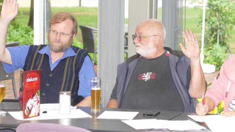 Die Liquidatoren Günter Striedelmeyer und Klaus Ranke (von links) sind beauftragt, den KVV abzuwickeln. Foto: Michael Schwager