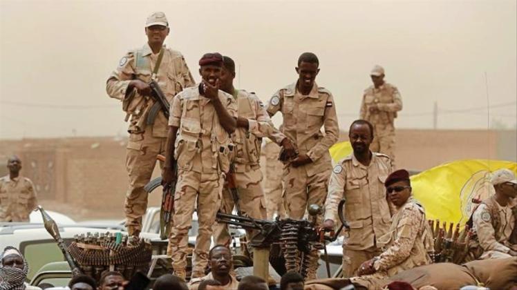 Im April wurde Langzeit-Präsident Omar al-Baschir vom Militär gestürzt. Dem Putsch waren monatelange Massenproteste vorausgegangen. 