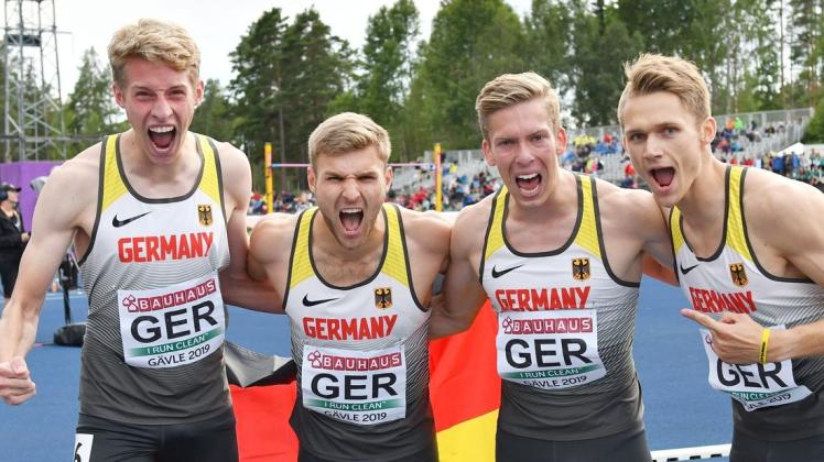 Der Freude freien Lauf ließen Fabian Dammermann (Zweiter von links) und das deutsche Staffel-Quartett nach dem EM-Sieg. Foto: Iris Hensel
