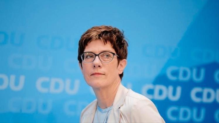 CDU-Chefin Annegret Kramp-Karrenbauer wird überraschend neue Verteidigungsministerin. 