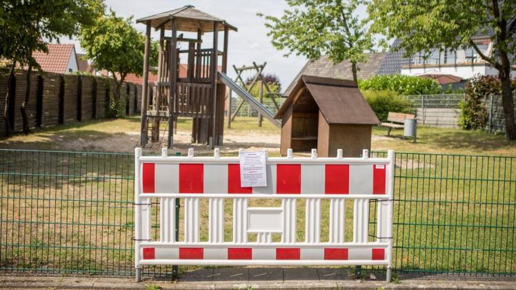 Der Spielplatz am Drosselweg in Hasbergen bleibt bis auf Weiteres gesperrt. Foto: Swaantje Hehmann