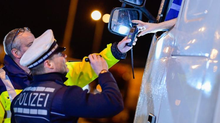 Betrunkene Lkw-Fahrer: Endstation Kreisverkehr – Anderer Kann | NOZ