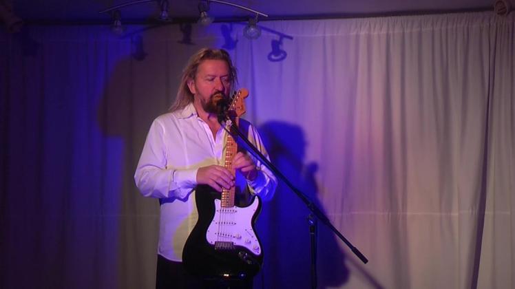 Zu einem Mitsing-Konzert lädt Peter Bayreuther mit seiner Band am 20. September ins Forum ein. Foto: Kulturzentrum Wilde Rose