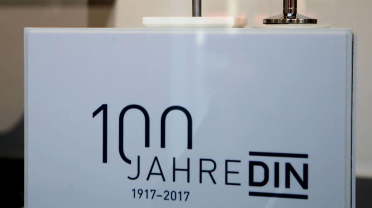 Die allererste DIN Norm stammt aus dem Jahr 1917: Die "DIN 1" für Kegelstifte.
Foto: ZDF/Thomas Hies