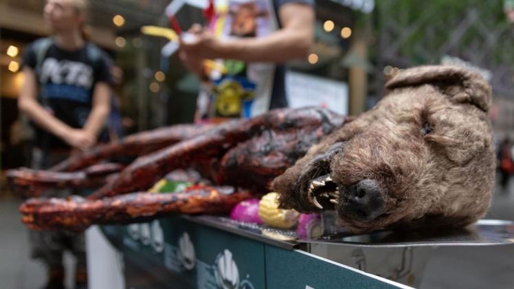 Die Tierschützer haben schon mehrfach mit ihren Aktionen für Aufmerksamkeit gesorgt – so wie hier in Sydney. Foto: Peta Australia
