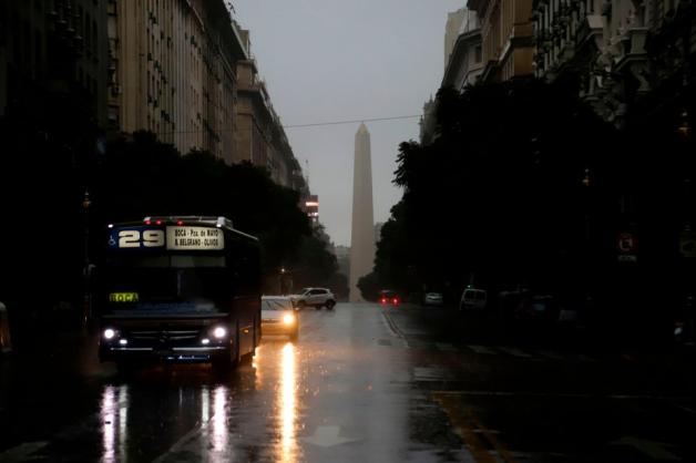 Die Innenstadt von Buenos Aires blieb während des Blackouts relativ leer. Foto: AFP/JUAN VARGAS/ NOTICIAS ARGENTINAS