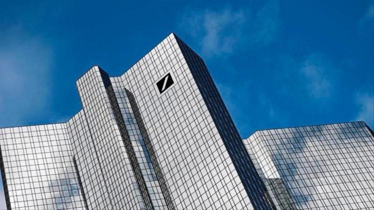 Die Deutsche Bank will offenbar eine „Bad Bank“ mit Anlagen im Volumen von bis zu 50 Milliarden Euro gründen. 