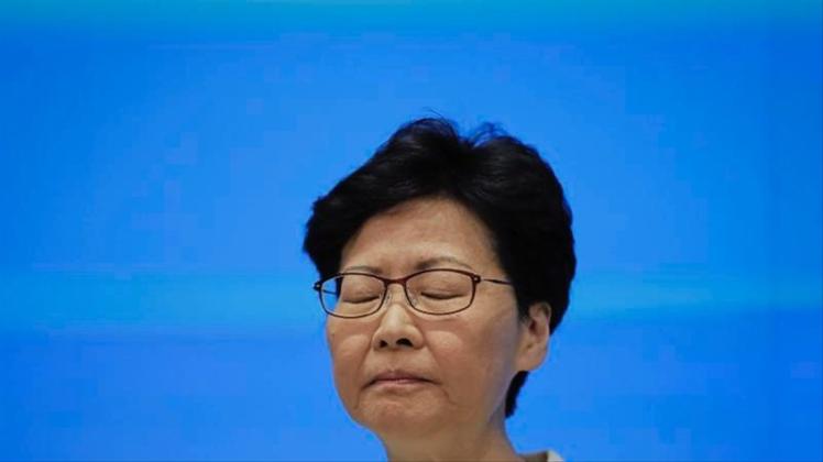 Hongkongs Regierungschefin Carrie Lam hat das umstrittene Gesetz für Auslieferungen an China auf Eis gelegt. 