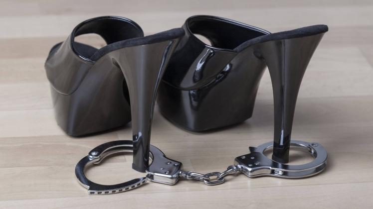 Die Polizei in Thüringen mussten einem Pärchen nach einem Sex-Unfall mit Handschellen zur Hilfe eilen.