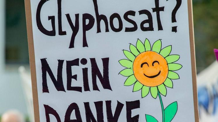 Umstrittener Unkrautvernichter: Eine Million Unterschriften für eine Europäische Bürgerinitiative zum Verbot von Glyphosat kamen schnell zusammen. Bei anderen Themen ist es deutlich schwieriger. Das soll sich ändern.  Foto: Alexander Pohl/imago-images