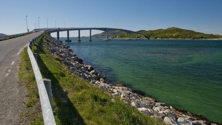 In den Sommermonaten geht auf Sommarøy für knapp 70 Tage die Sonne nicht unter.