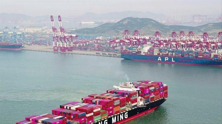 Mehr als jedes dritte EU-Unternehmen, das in China tätig ist, wird durch den Handelsstreit negativ beeinflusst. 