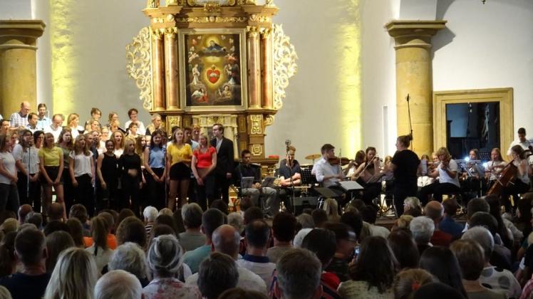 Sommerkonzert des Gymnasiums Oesede in der ehemaligen Kirche in Hagen am Teutoburger Wald. Foto: Michael C. Goran