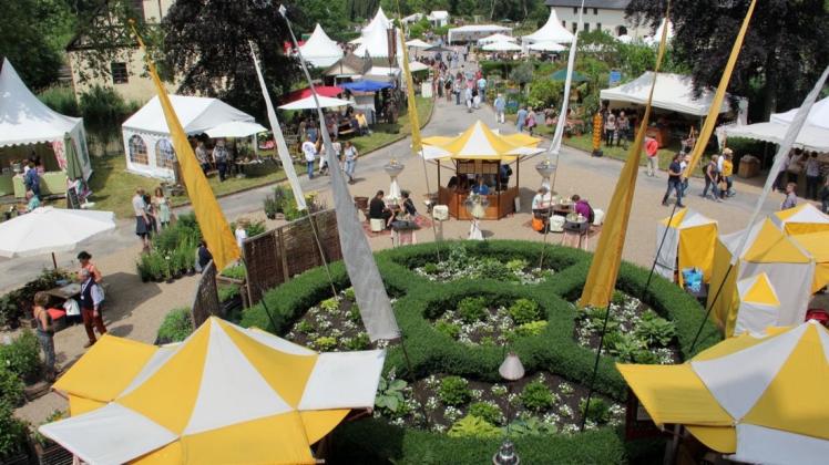 Das großes Sommerfestival zieht abermals Tausende von Besuchern zur Ippenburg nach Lockhausen bei Bad Essen. 