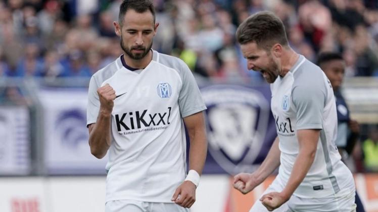 Spielen ein weiteres Jahr Seite an Seite beim SV Meppen: Max Kremer (links) und Thilo Leugers. Foto: Werner Scholz