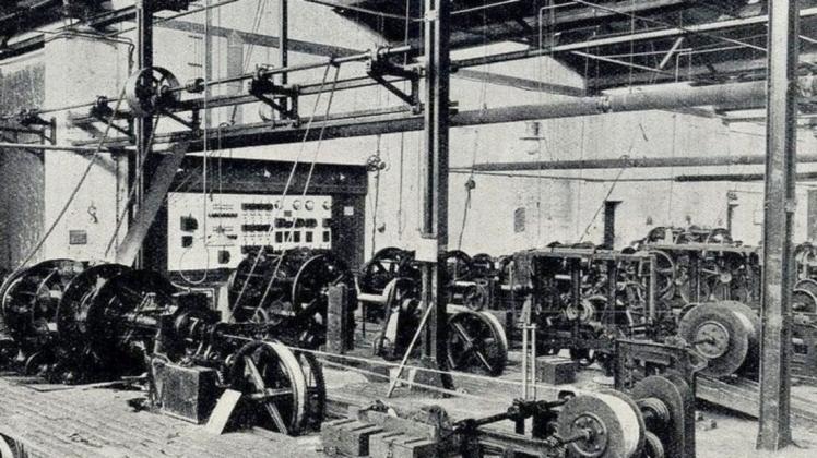 Eine Seilschlagmaschinen in der Firma  "Iburger Seilindustrie" in Oesede im Jahr 1924. Foto: Heimatverein Glane