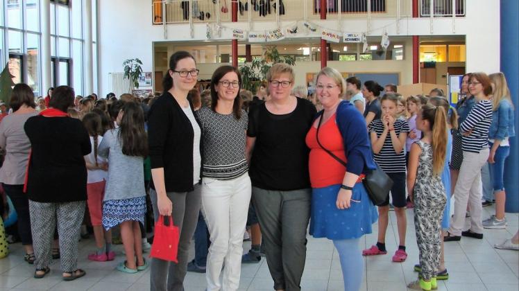 Das Leitungsteam des Fördervereins freut sich, dass man seit 25 Jahren einiges in der Grundschule am Salzbach in Bad Laer bewirken konnte: (von links): Ingrid Micheel, Manuela Bühren (Vorsitzende), Katja Rolf und Bernhild Frost.