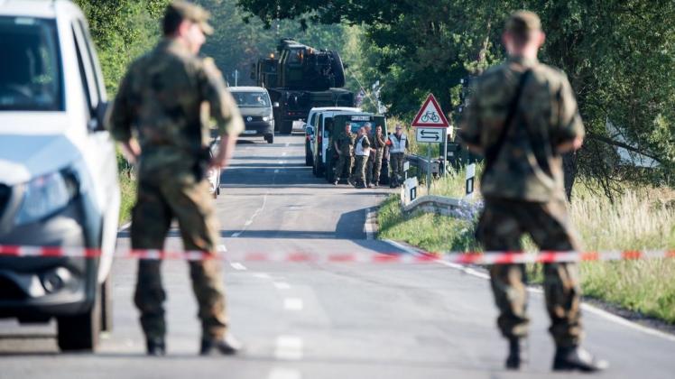 Die Bundeswehr hat Fragen von Anwohnern beantwortet. Foto: dpa