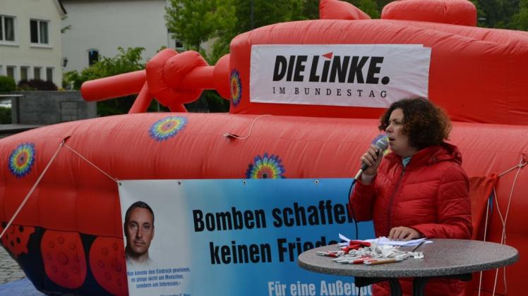 Gegen Auslandseinsätze der Bundeswehr und Rüstungsexporte: Die Bundestagsabgeordnete Amira Mohamed Ali. Foto: Marco Julius