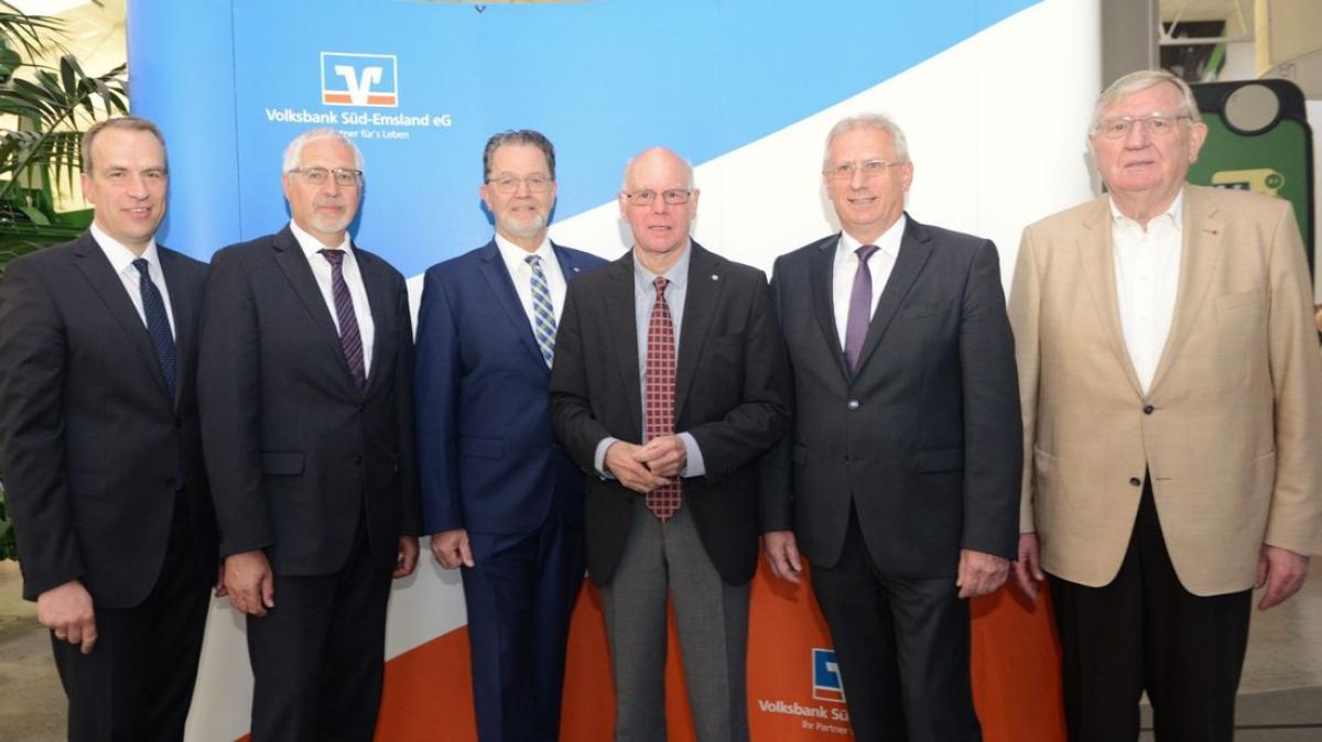 Volksbank SüdEmsland stärkt Eigenkapital und zahlt sechs NOZ