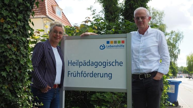 Ann-Christin Senger und Erwin Drefs von der Lebenshilfe Delmenhorst und Landkreis Oldenburg. Foto: Niklas Golitschek