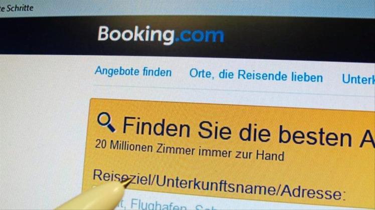 Das Buchungsportal Booking.com darf Hotels verbieten, ihre Zimmer auf der eigenen Internetseite billiger anzubieten als über das Portal. 