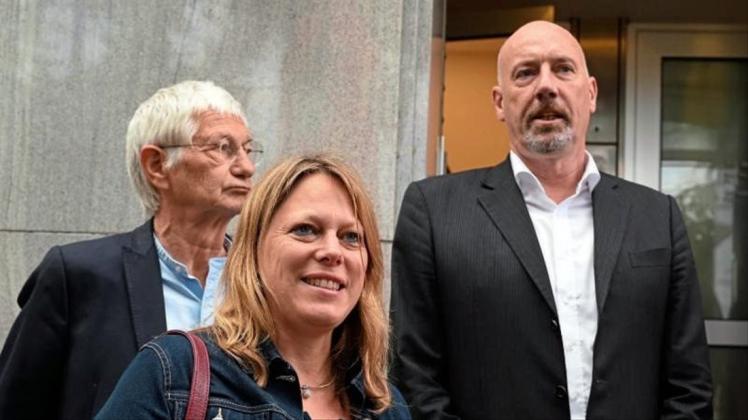 Maike Schaefer, Spitzenkandidatin der Grünen, mit Carsten Meyer-Heder (r), Spitzenkandidat der CDU, und Hermann Kuhn (l), Co-Vorsitzender der Grünen. 