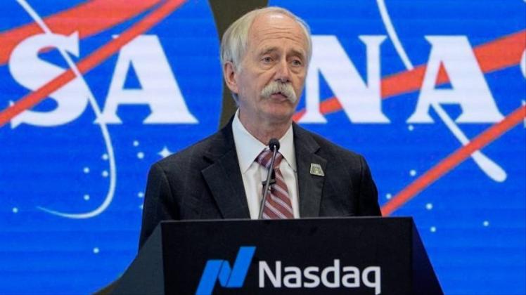 William Gerstenmaier, NASA-Direktor für bemannte Raumfahrt: Weltraumtouristen sollen ab 2020 wieder auf die Internationale Raumstation ISS fliegen können. 