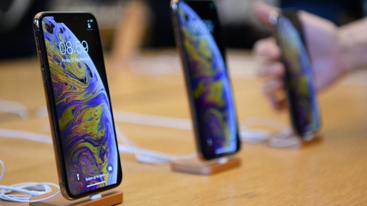 Apple stellt sich auf schwächere iPhone-Verkäufe ein –