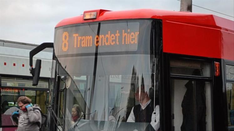 Noch endet die „Tram“ in Huchting. Ab 2022 könnte sie weiter nach Stuhr fahren. Archivfoto: Dirk Hamm